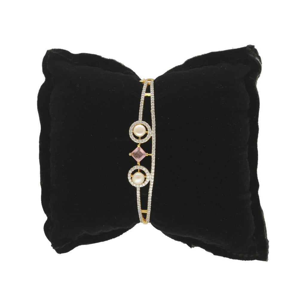 J Pearls Empress's Bloom Pearl Bracelet - Distacart
