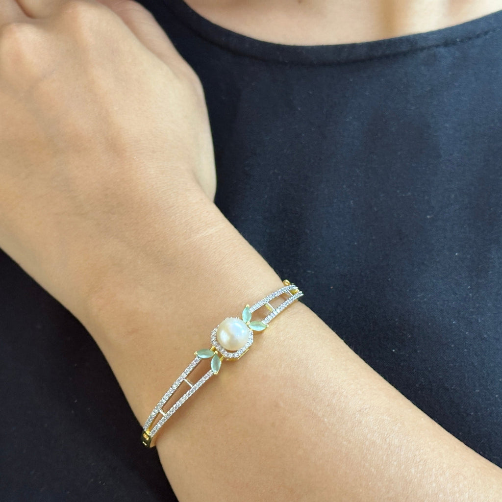 J Pearls Celeste Regal Pearl Bracelet - Distacart