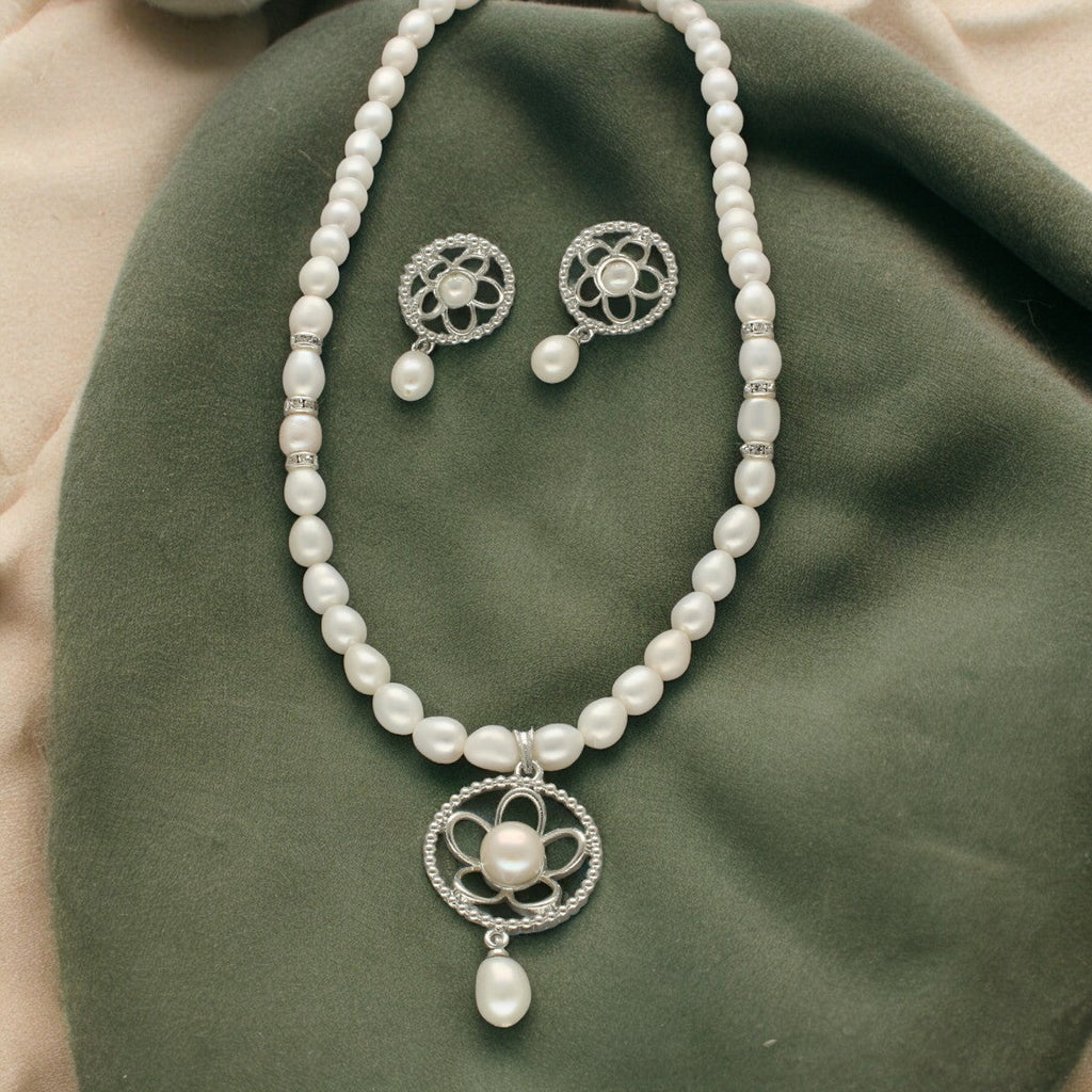 J Pearls Grandiose Pearl Necklace Set