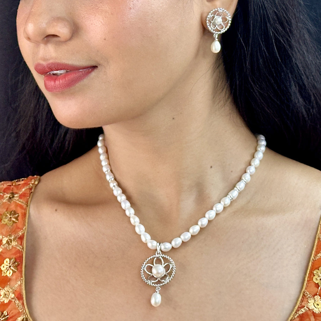 J Pearls Grandiose Pearl Necklace Set