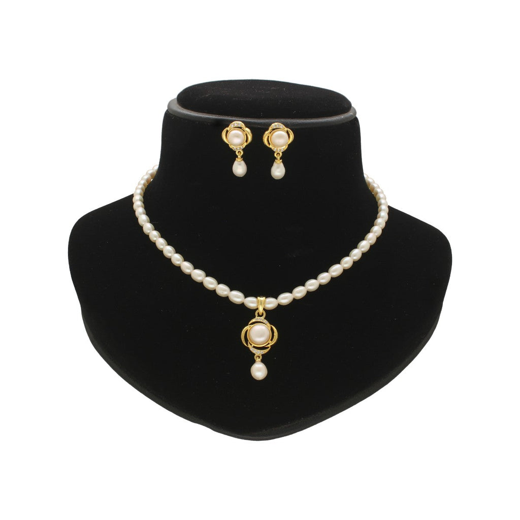J Pearls Gleaming Pearl Necklace Set