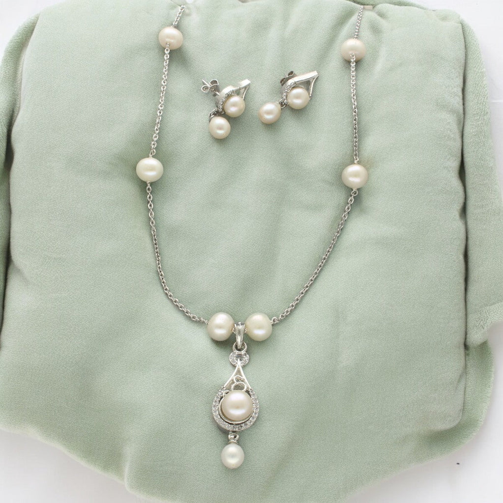 J Pearls Panache Pearl Chain Set