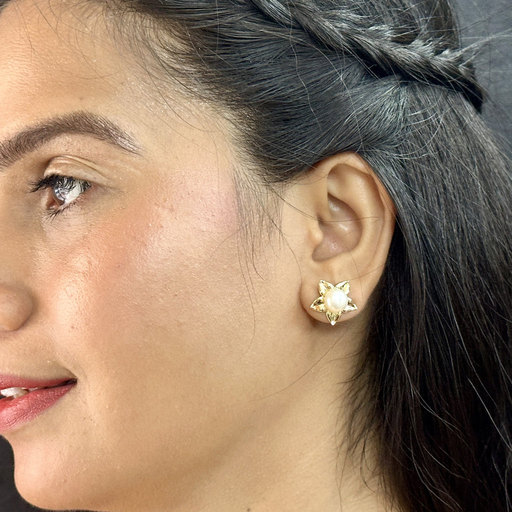 J Pearls Shinning Star Pearl Earrings - Distacart