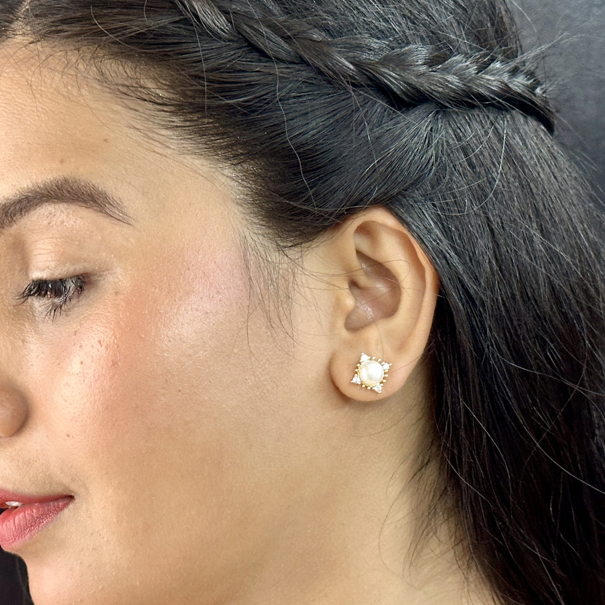 J Pearls Jaanvi Pearl Earrings - Distacart