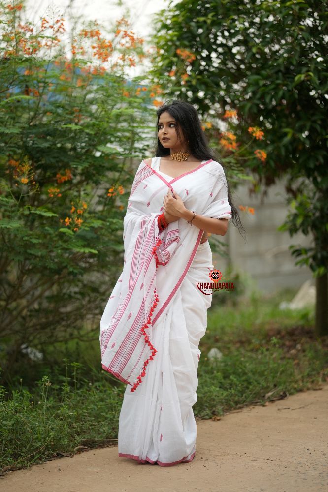 khanduapata White & Red Leaf Pattern Cotton Saree For Women - Distacart