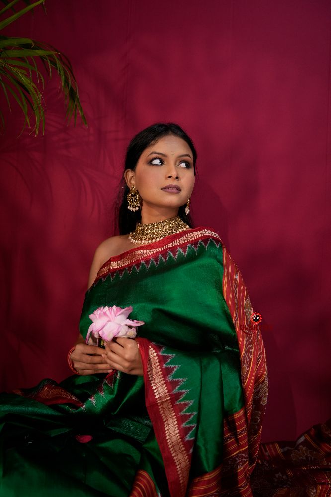 khanduapata Red & Green Colour Dot Design Silk Saree For Women - Distacart