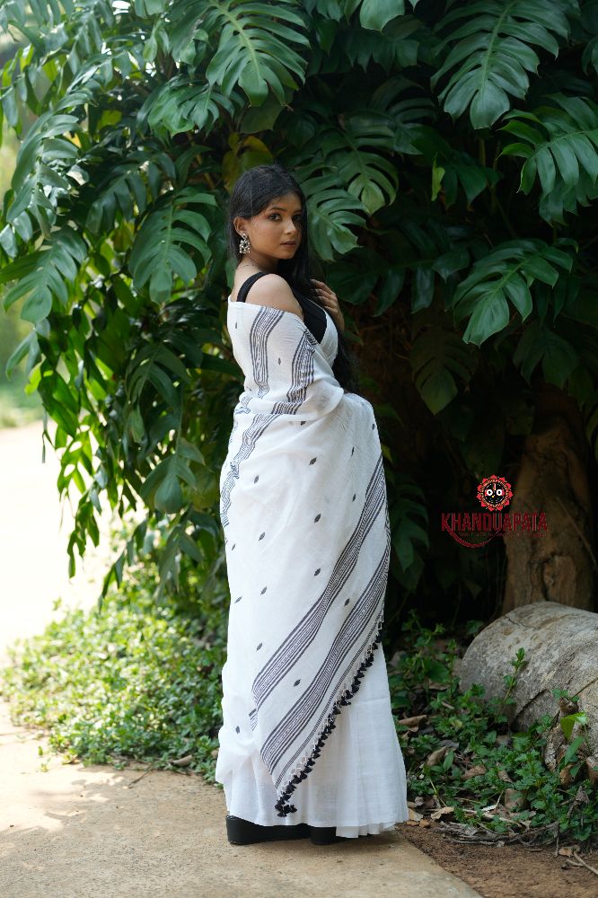 khanduapata White & Black Leaf Pattern Cotton Saree For Women - Distacart