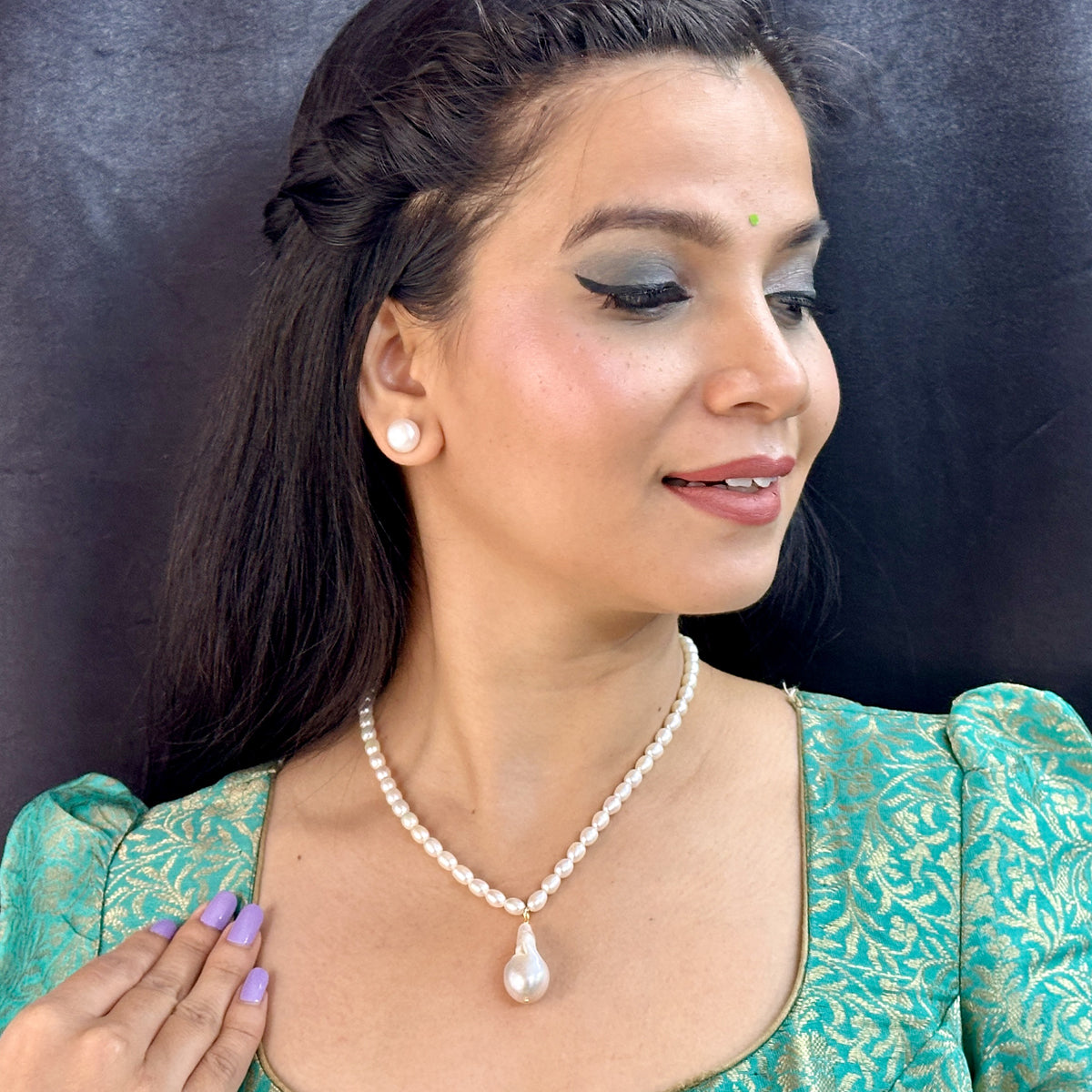 J Pearls Zarna 1 Line Pearl Necklaces