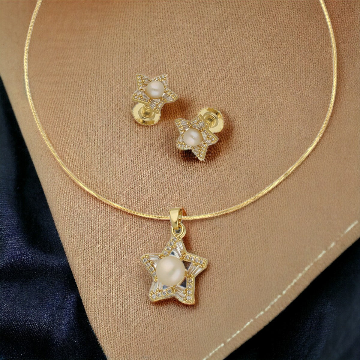 J Pearls Starlight Pendant Hamper