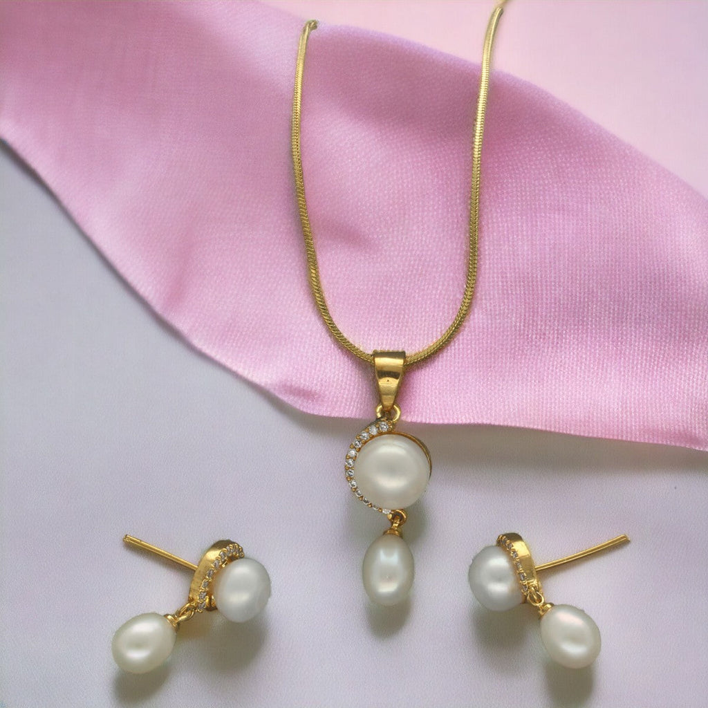 J Pearls Treasure Pendant Hamper