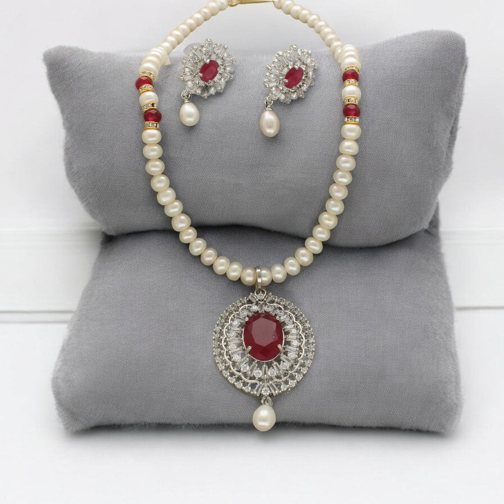 J Pearls Darsh Pearl Necklace Set
