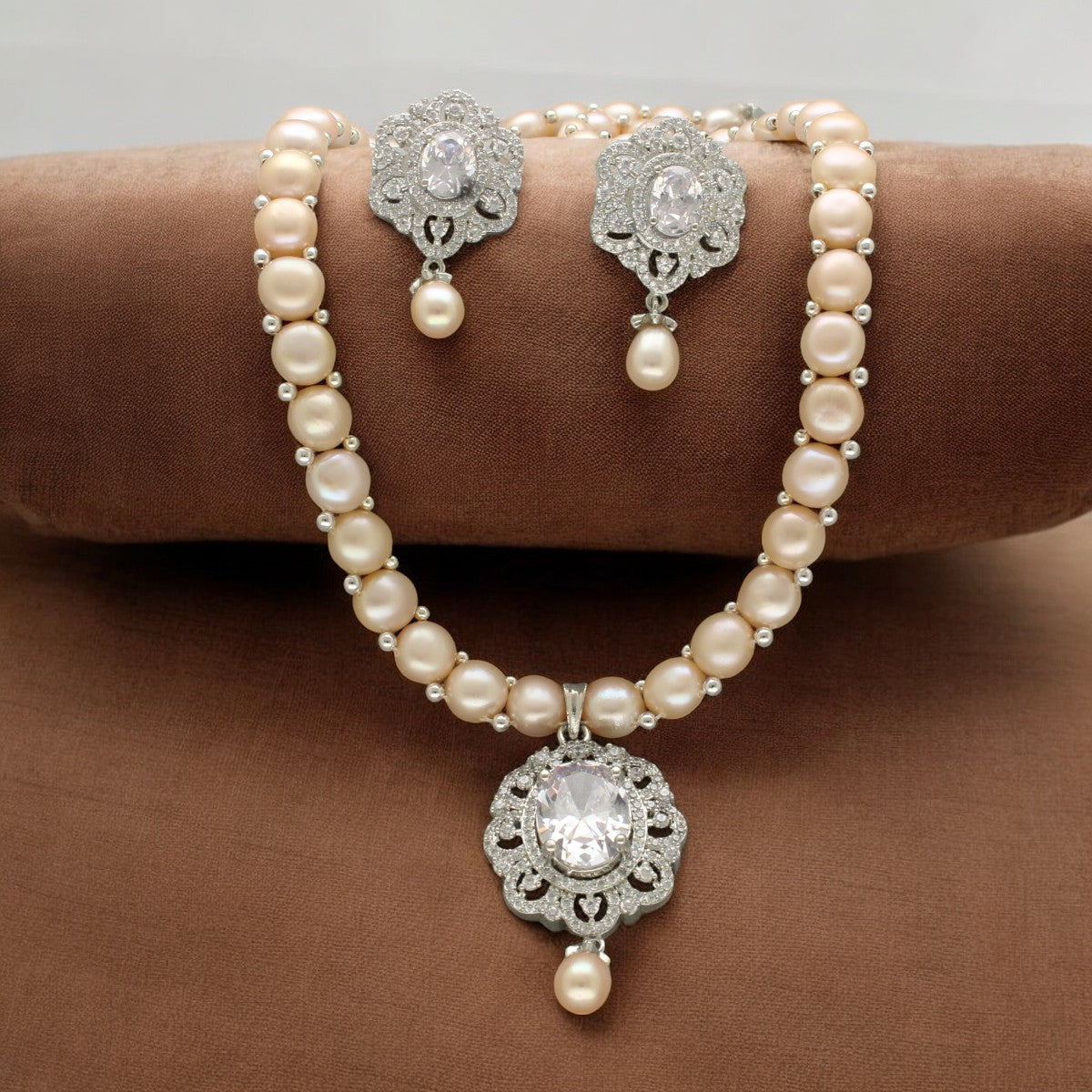 J Pearls Luxe Luminescence Pearl Necklace Set