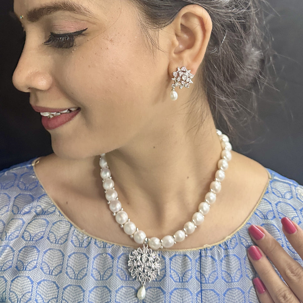 J Pearls Dazzling Divinity Pearl Necklace Set