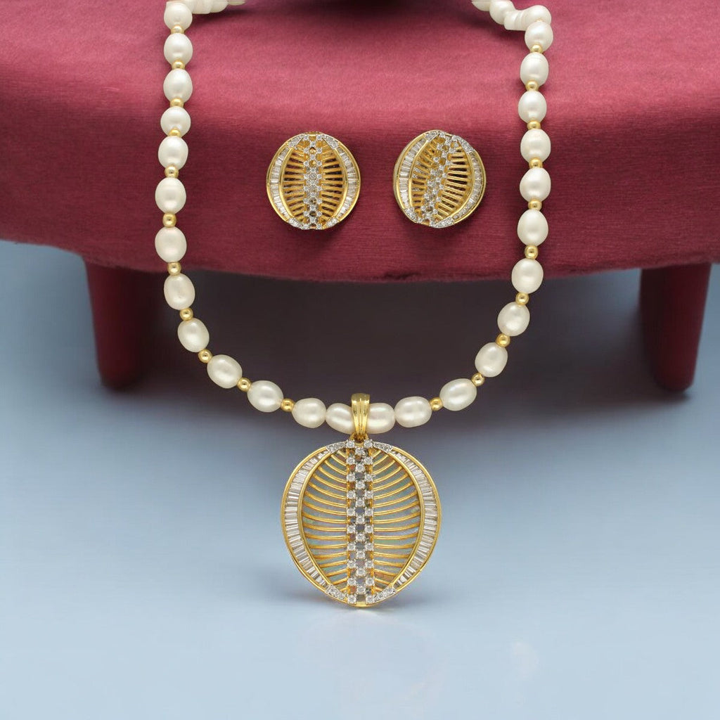 J Pearls Gilded Pearl Necklace Set