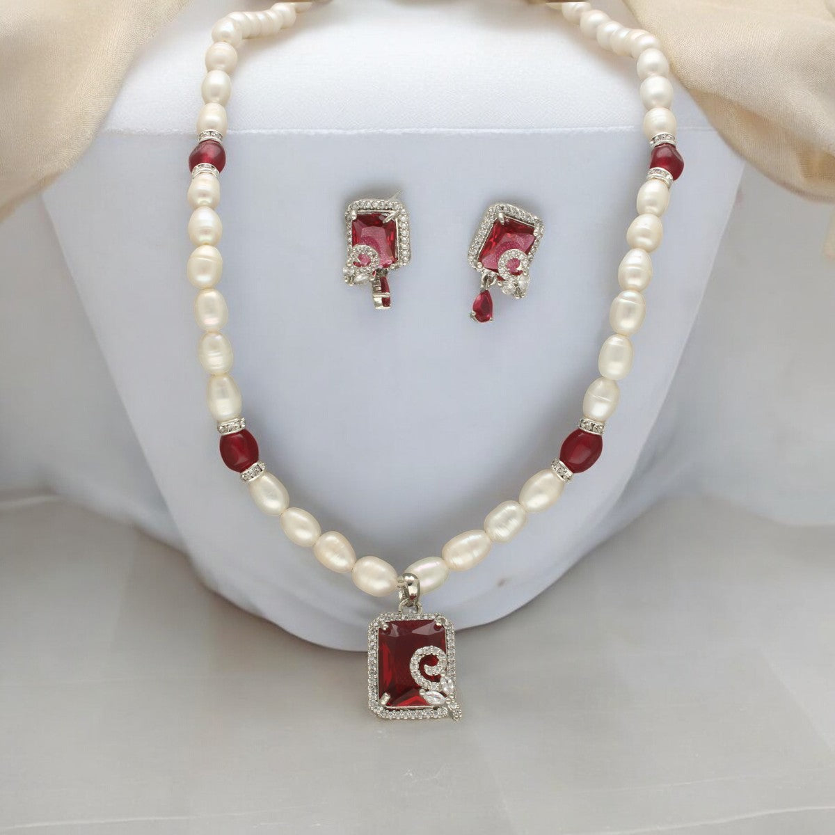 J Pearls Qarin Pearl Necklace Set
