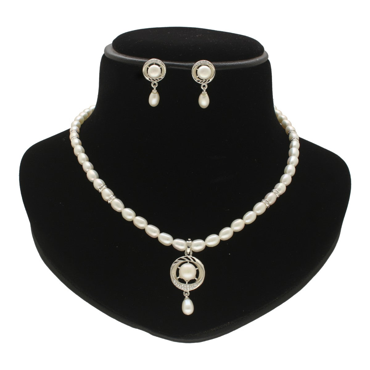 J Pearls Brinda Pearl Necklace Set