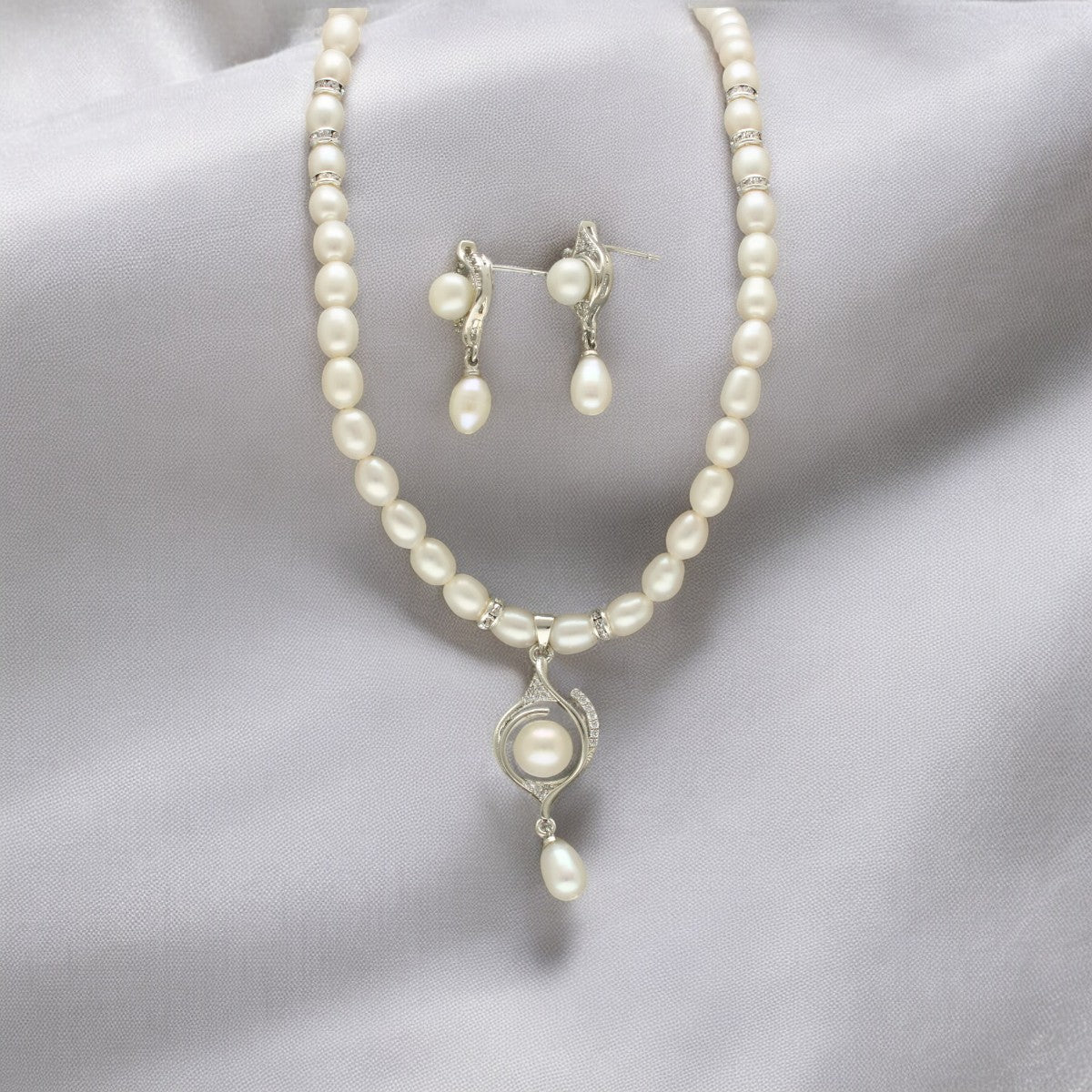 J Pearls Haima Pearl Necklace Set