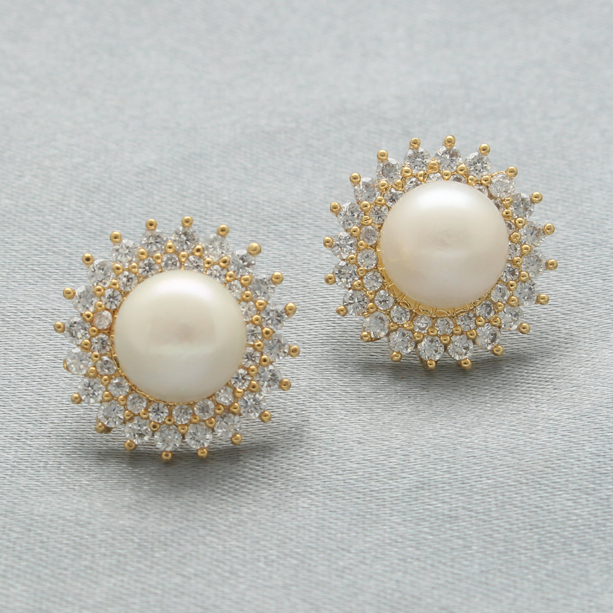 J Pearls Rumi Pearl Earrings - Distacart