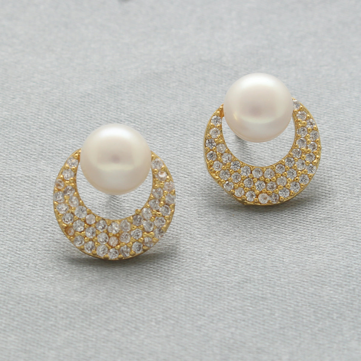 J Pearls Faris Pearl Earrings - Distacart