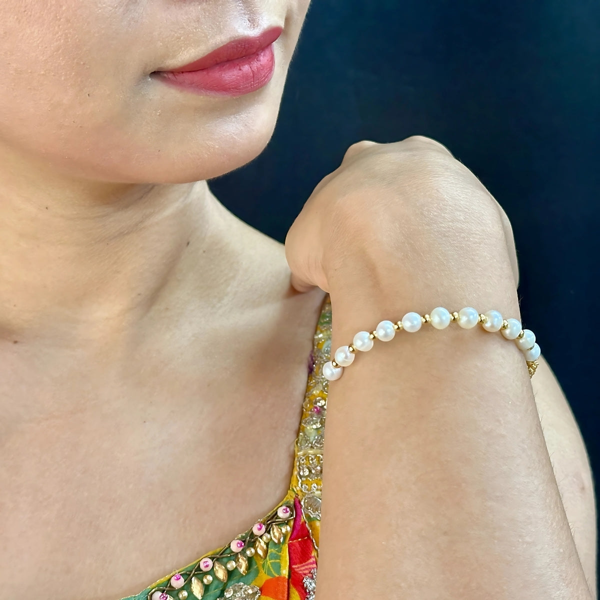 J Pearls Omisha Pearl Bracelet - Distacart