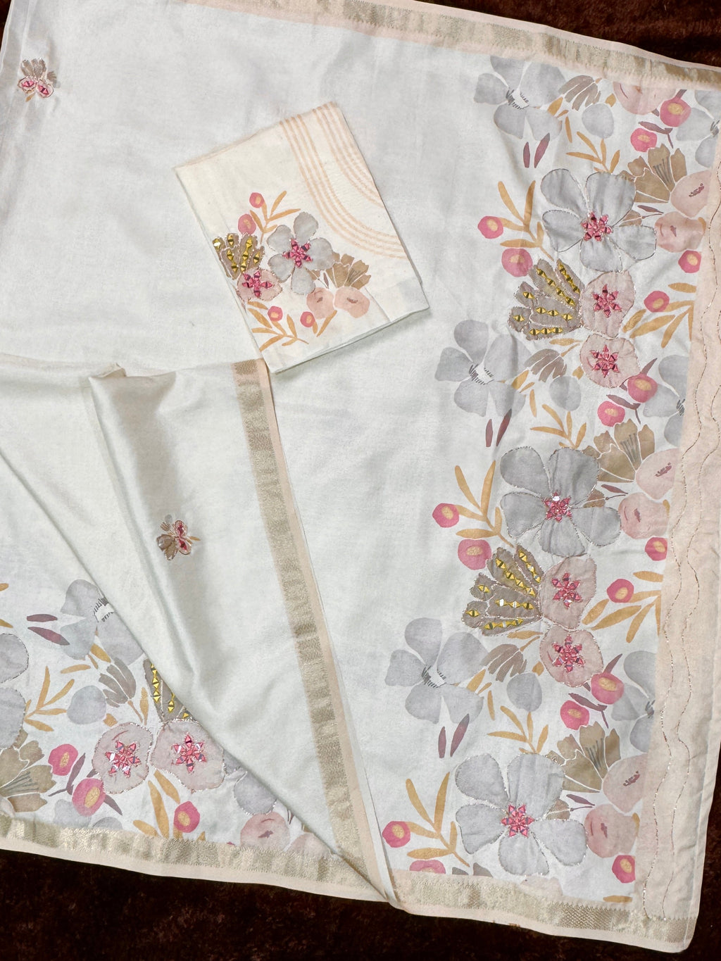 Evanik Off White Tussar Cotton With Hand Mirror Work Saree With Unstitched Blouse - Distacart