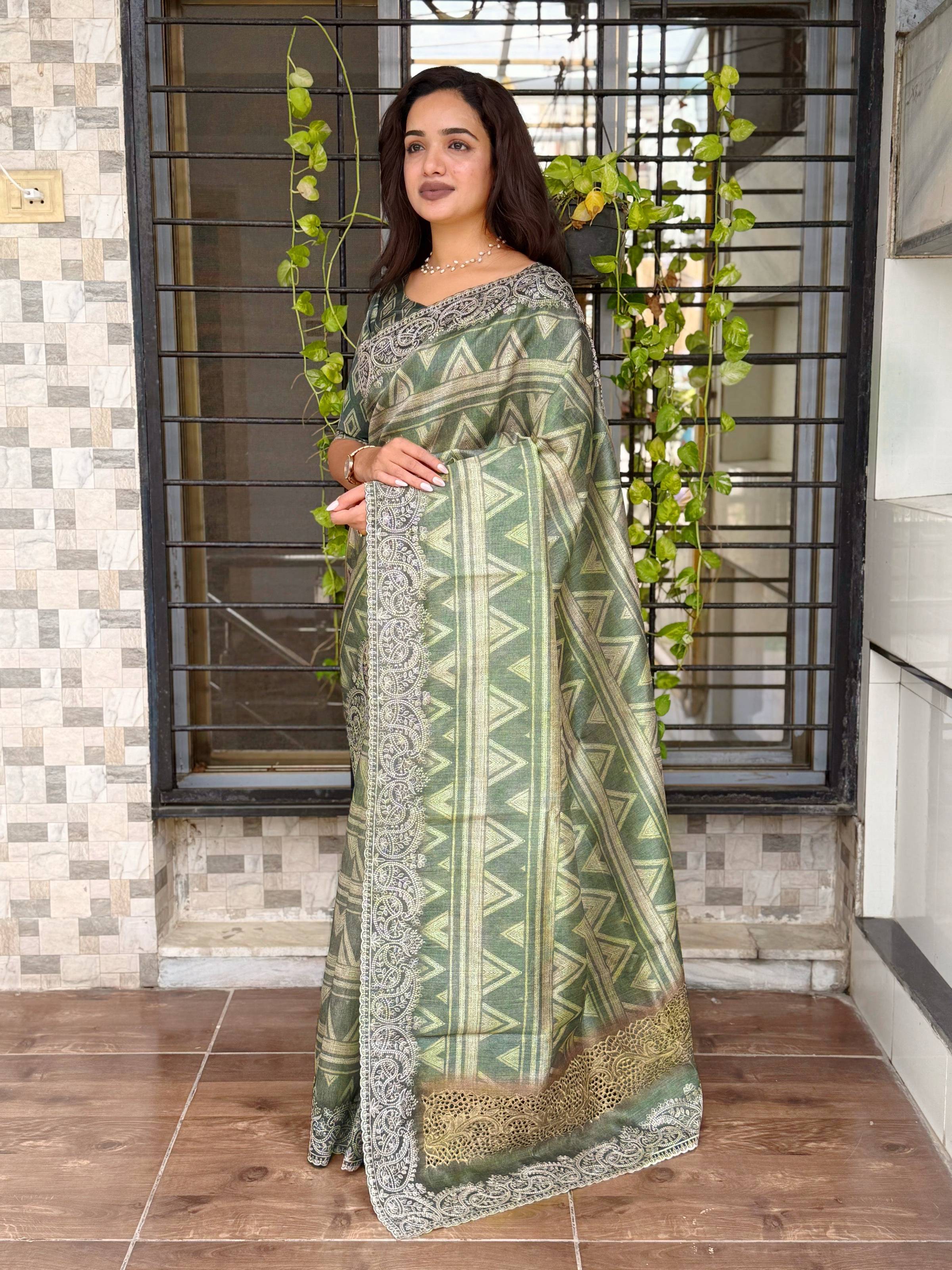 Evanik Pista Kashmiri Style Digital Printed Saree With Unstitched Blouse - Distacart