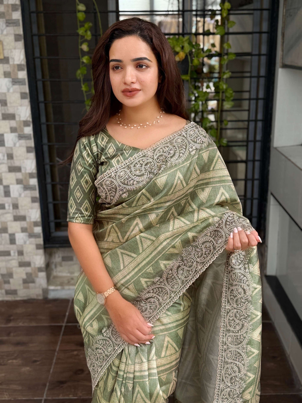 Evanik Pista Kashmiri Style Digital Printed Saree With Unstitched Blouse - Distacart