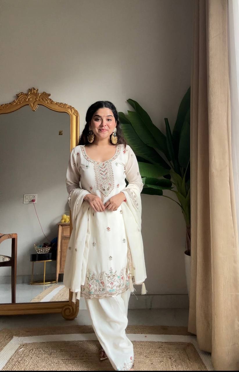 Evanik Designer White Chinon With Beads Embroidered Work Kurta Set