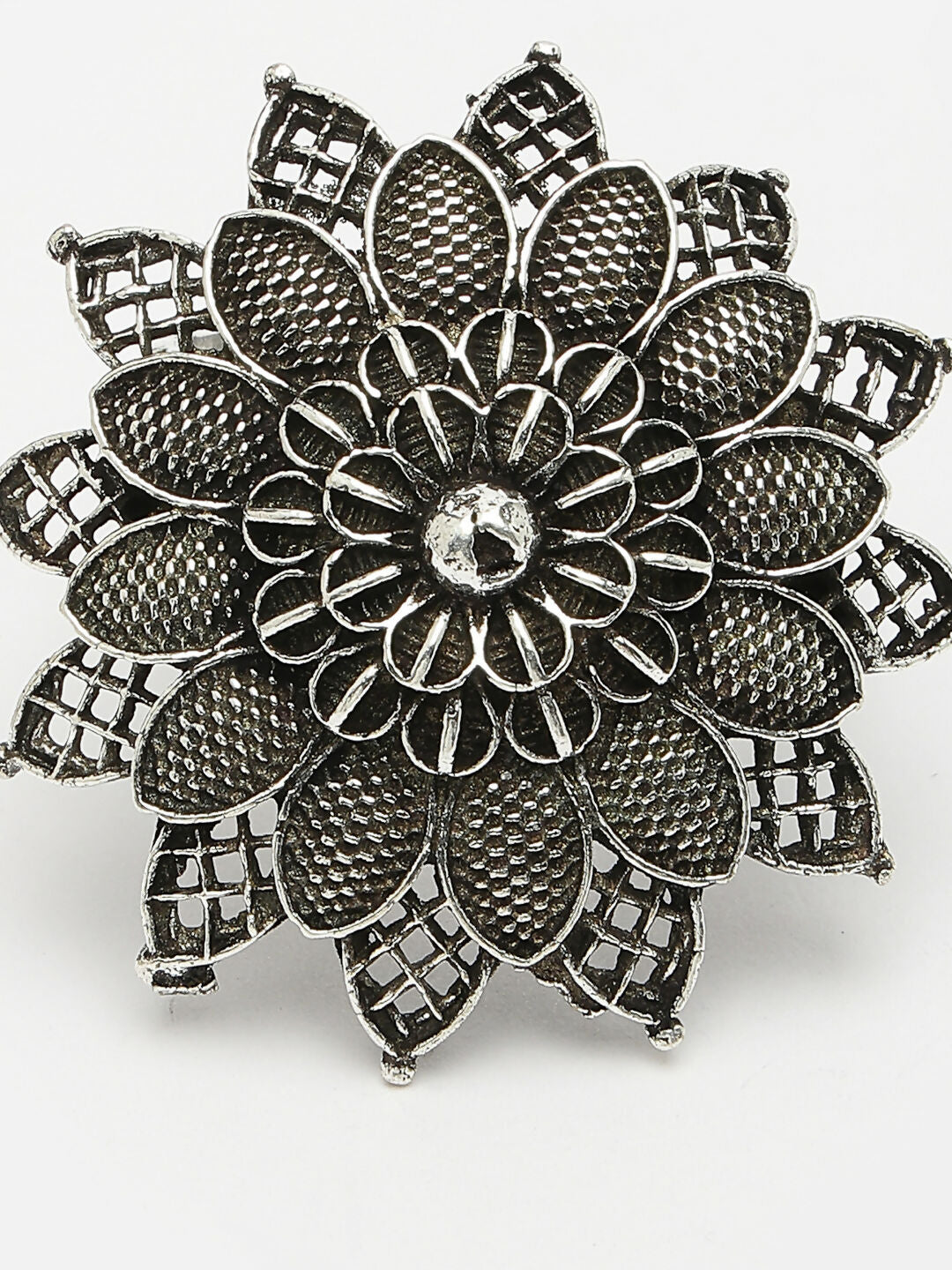 NVR Women's Silver-Toned Floral Shape Adjustable Finger Ring
