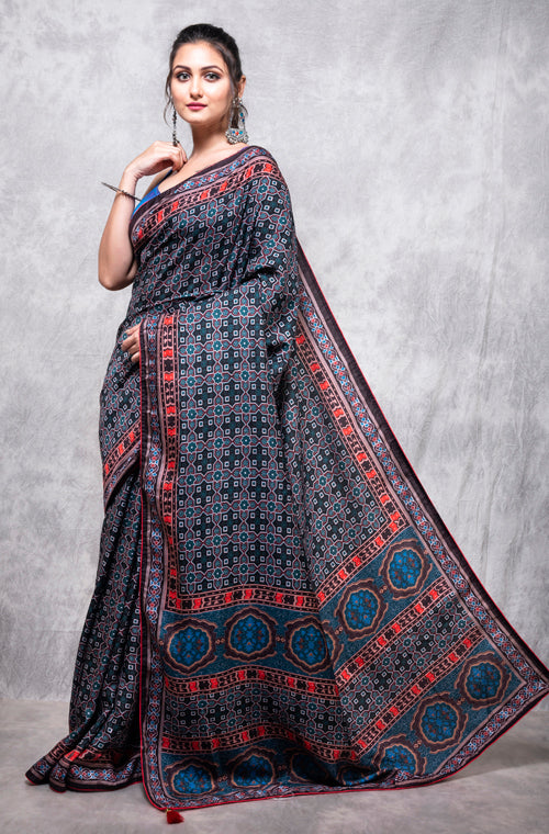 Morchari Pure Dola Silk Saree Digital Print - Multicolour
