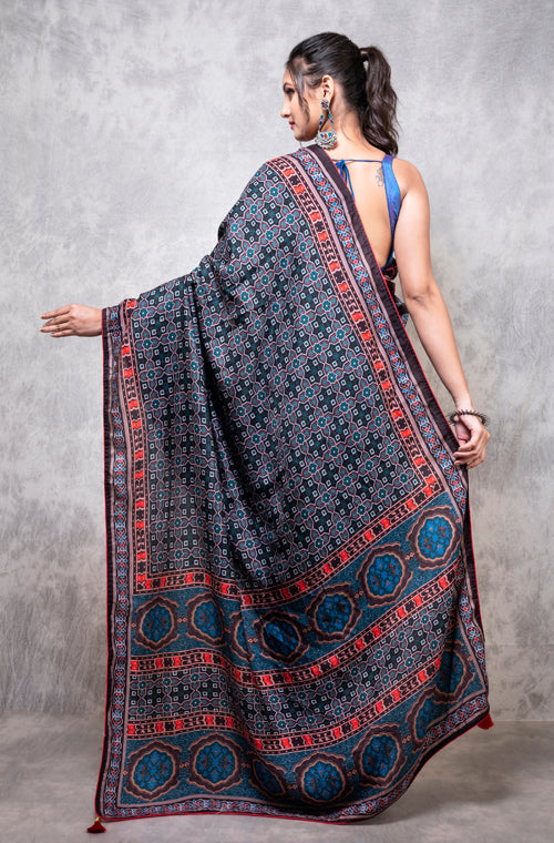 Morchari Pure Dola Silk Saree Digital Print - Multicolour