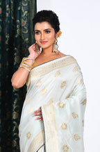 Morchari Pure Dola Silk Saree - Light Green