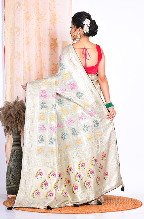 Morchari Pure Dola Silk Saree - Light Green
