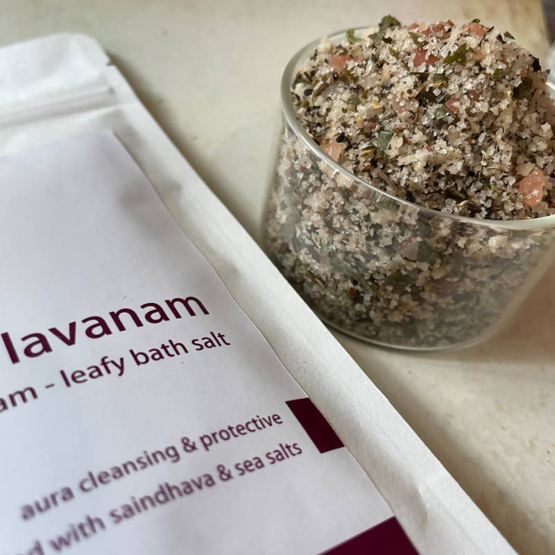 Kalya Shastra Snaana Lavanam Pathram - Leafy Bath Salt