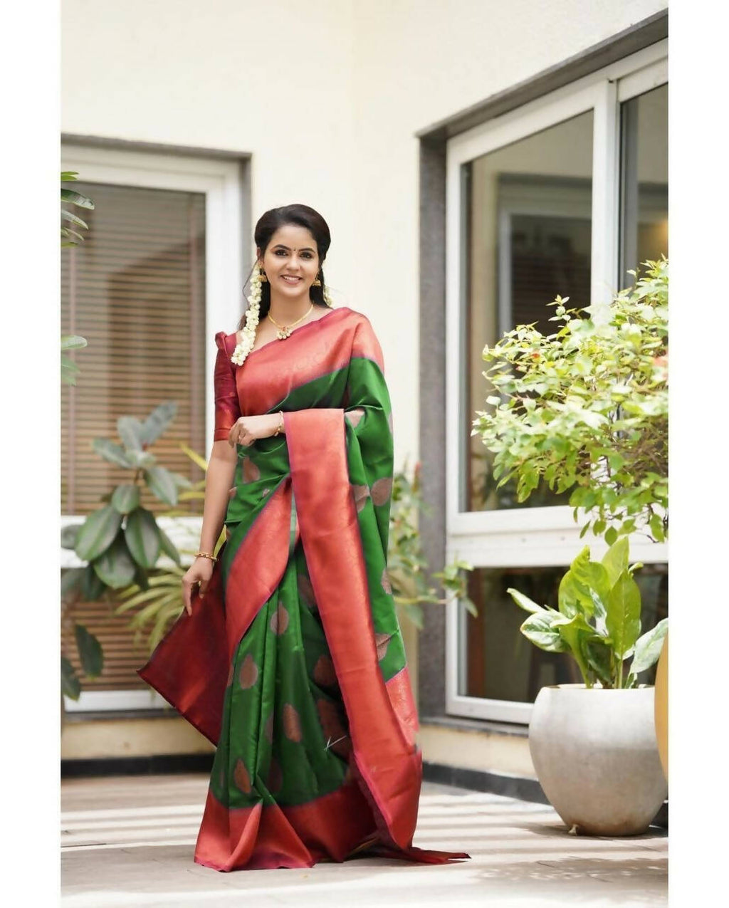 DEIANA'S Beautiful Designer Golden zari Soft Lichi Silk Saree - Light Green