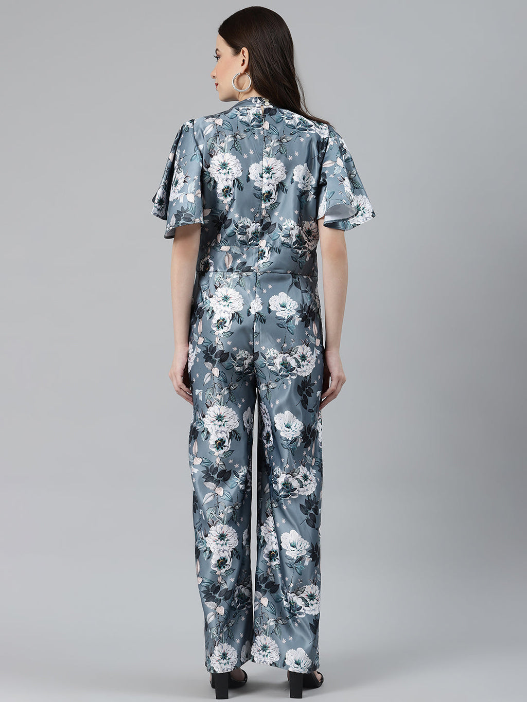 Jompers Women Grey & Off-White Printed Keyhole Neck Flared Sleeves Basic Jumpsuit - Distacart