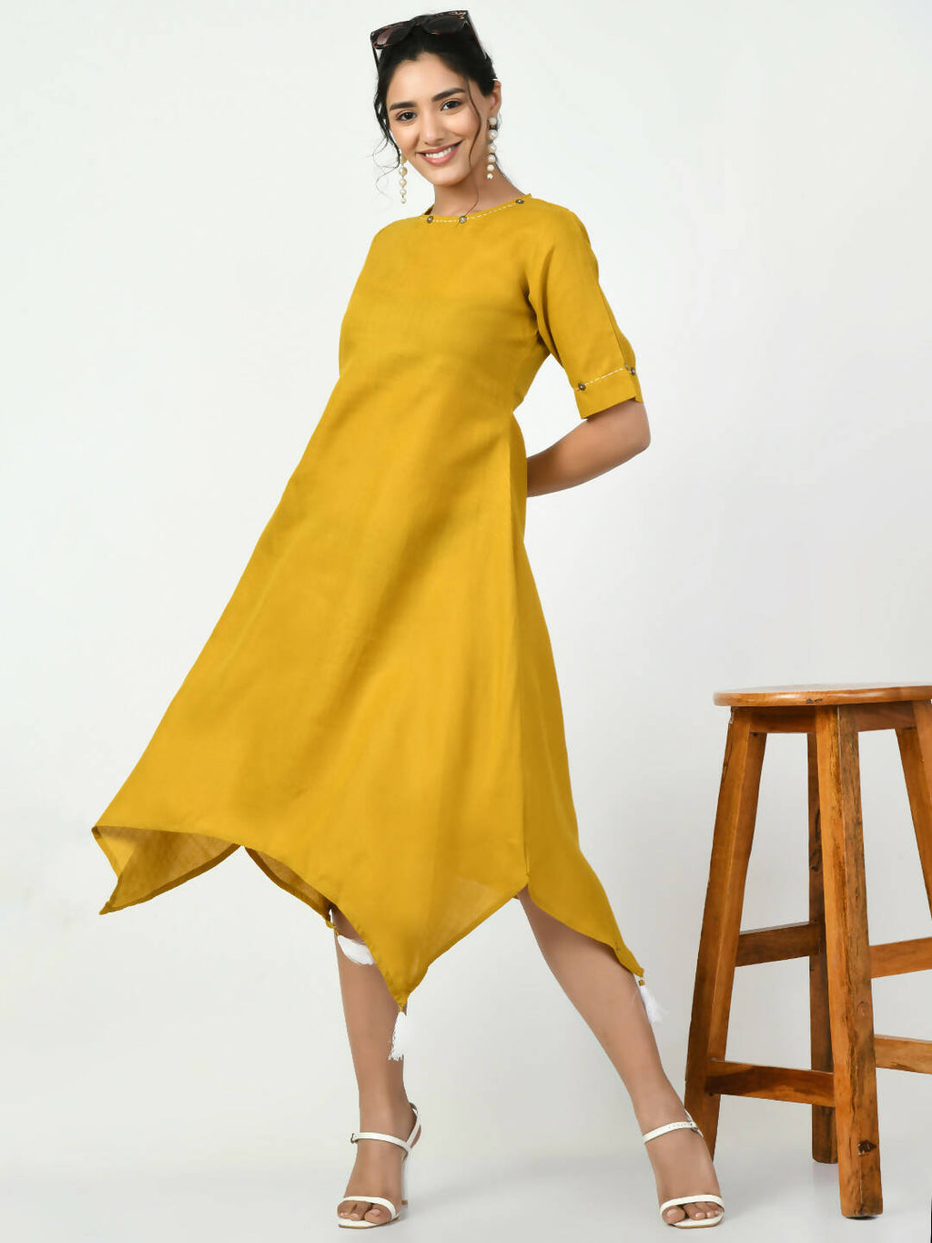 Myshka Women's Mustard A-Line Solid Kurta