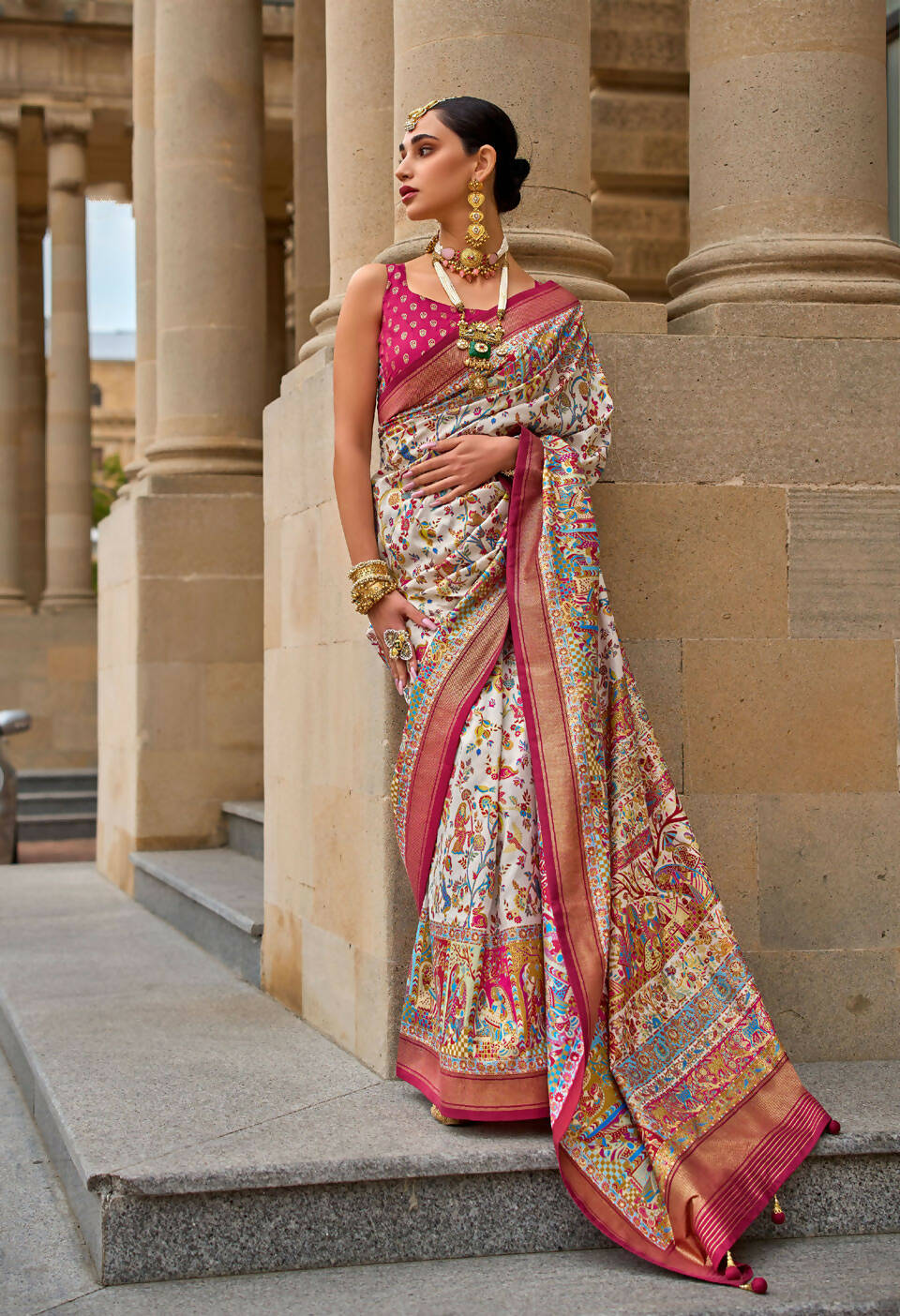 Salmon Pink & White Superior V.P.Silk Woven Printed Patola Silk Saree - Rewaa Milano