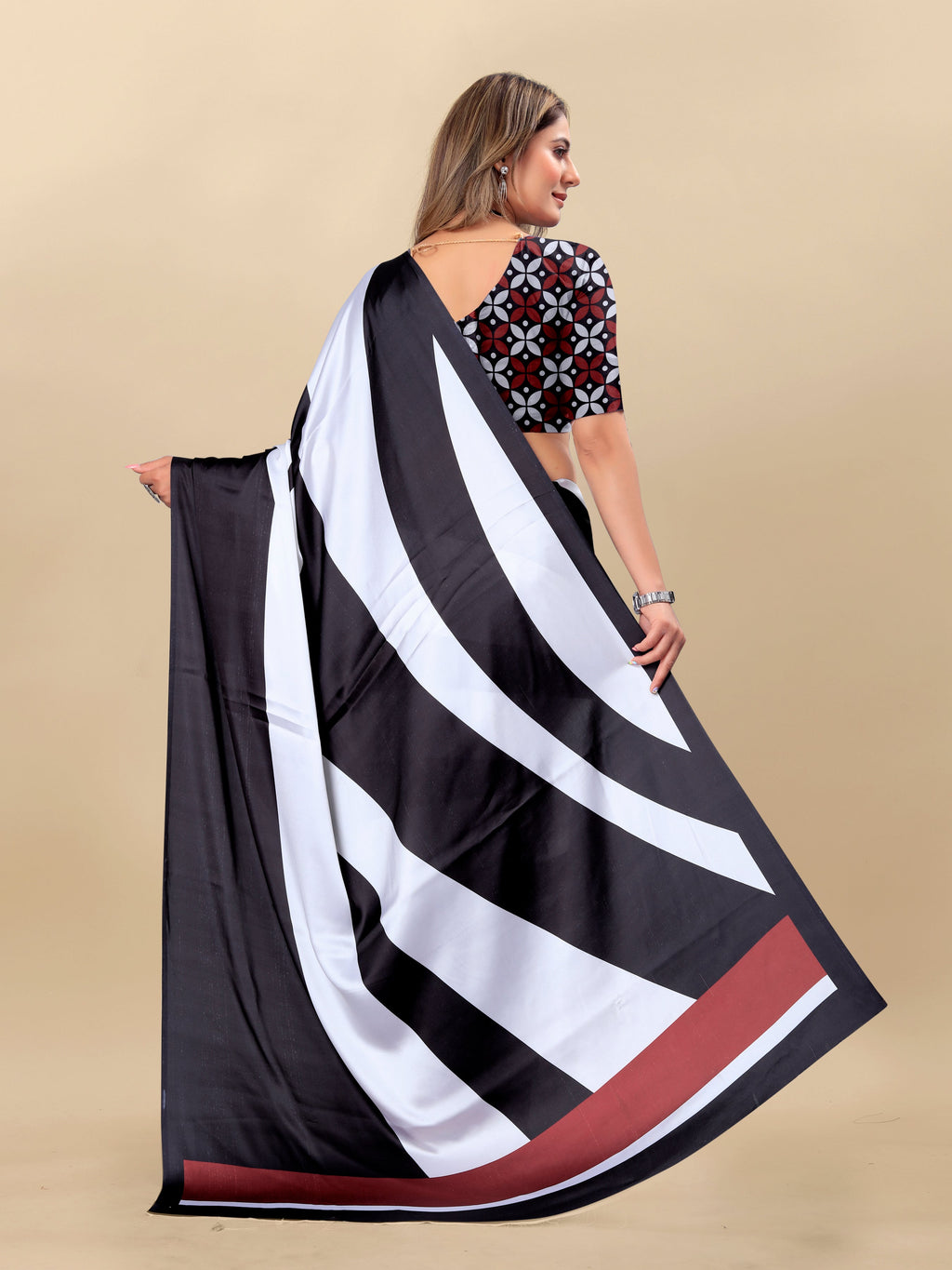 Vedant Vastram Digital Print Japan Satin Silk Party Wear Saree with Unstitched Blouse Piece - Black