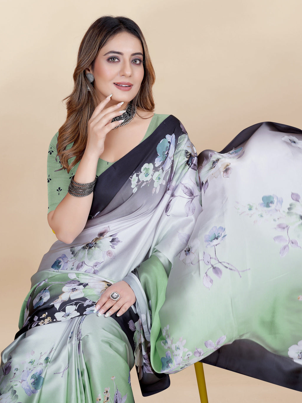 Vedant Vastram Digital Print Japan Satin Silk Party Wear Saree with Unstitched Blouse Piece - Green