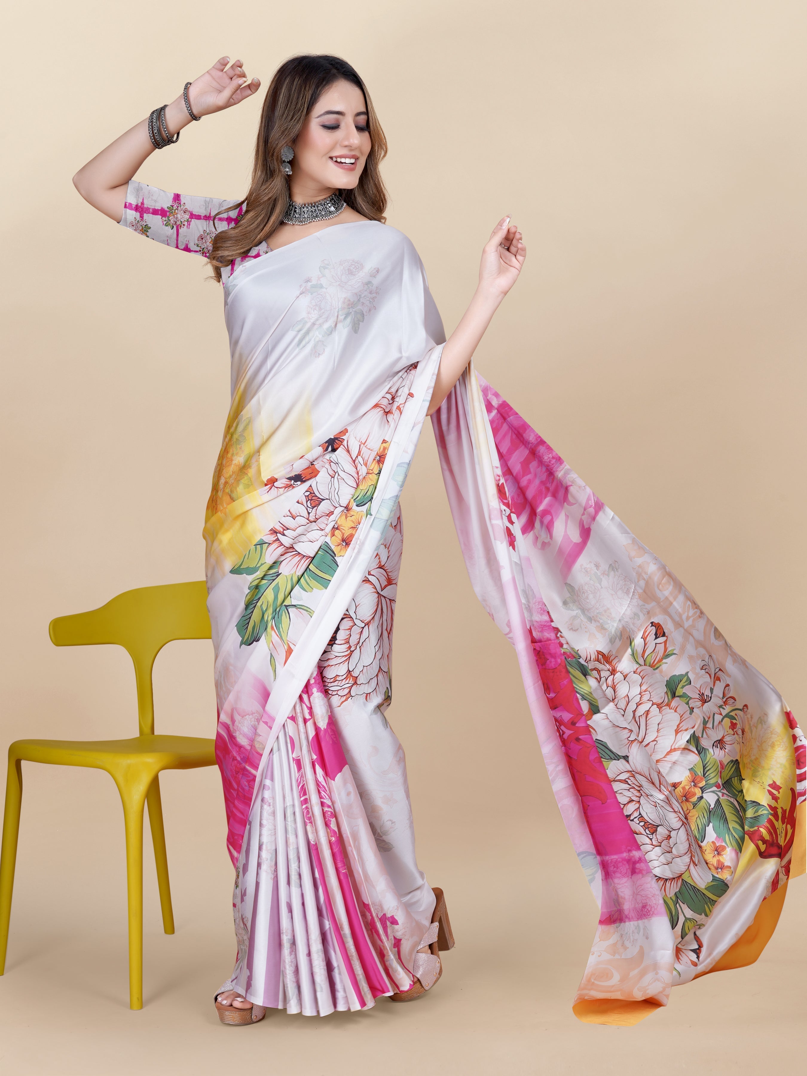 Vedant Vastram Digital Print Japan Satin Silk Party Wear Saree with Unstitched Blouse Piece - Pink