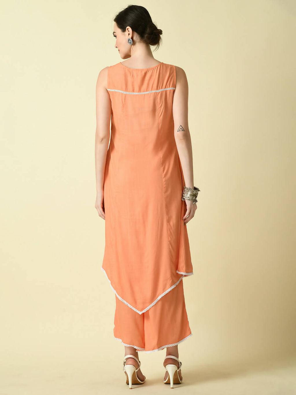 Myshka Women's Peach Embroidered Kurta With Palazzo