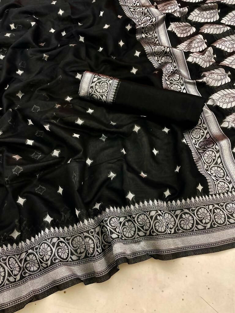 DEIANA'S Beautiful Designer Golden zari Soft Lichi Silk Saree - Black