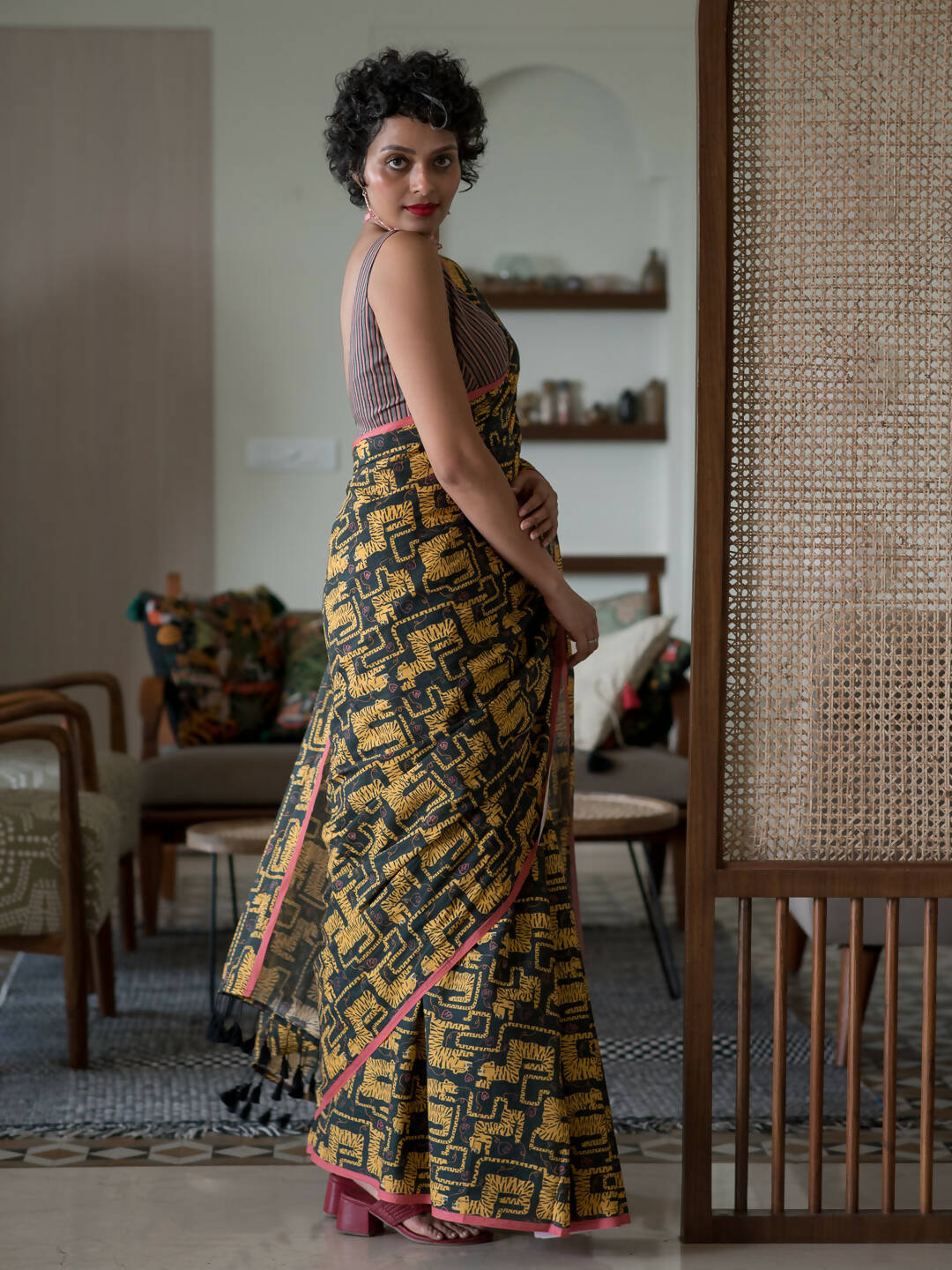 Suta Multi Color Abstract Pure Cotton Saree - Distacart