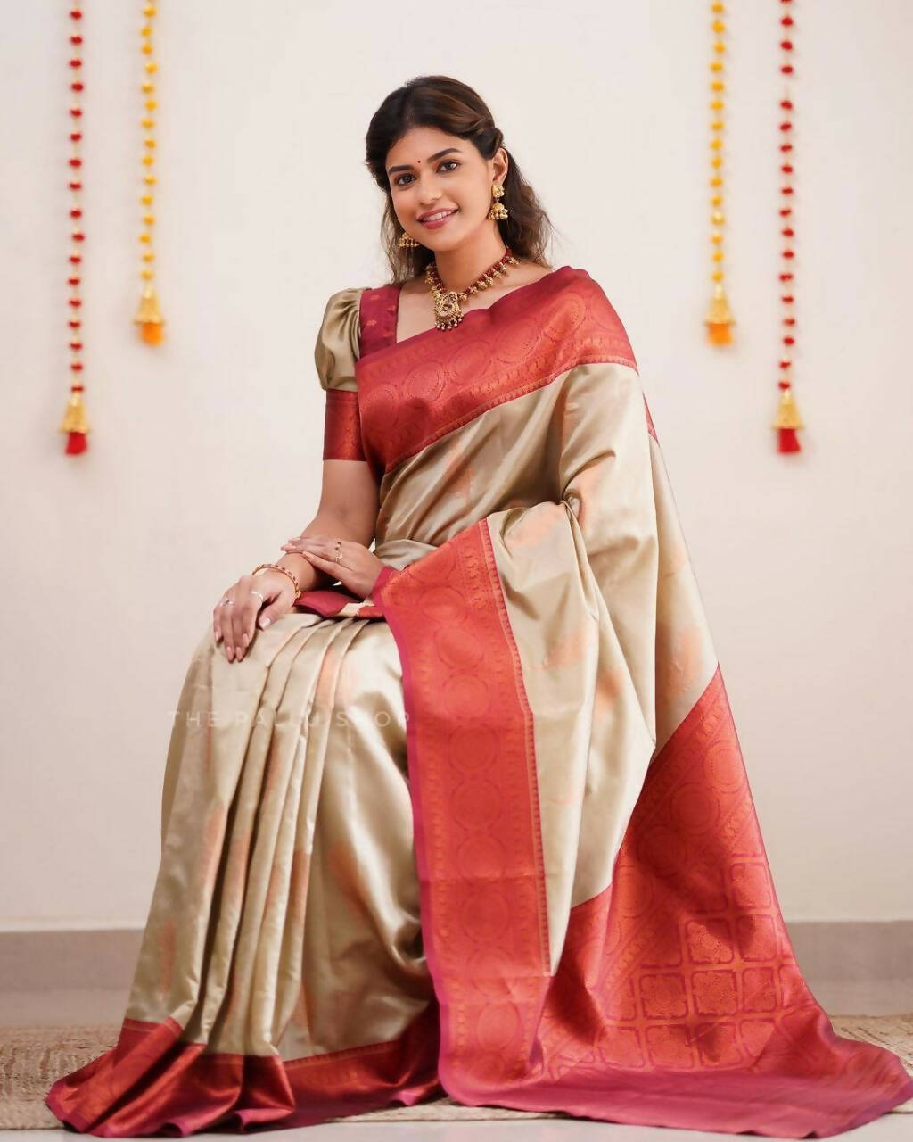 DEIANA'S Beautiful Designer Golden zari Soft Lichi Silk Saree - Cream
