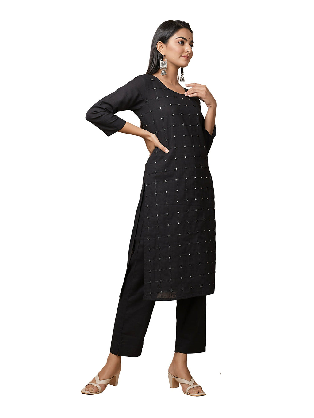 Kaajh Women's Black Solid Mirror Embellishment Kurta - Distacart
