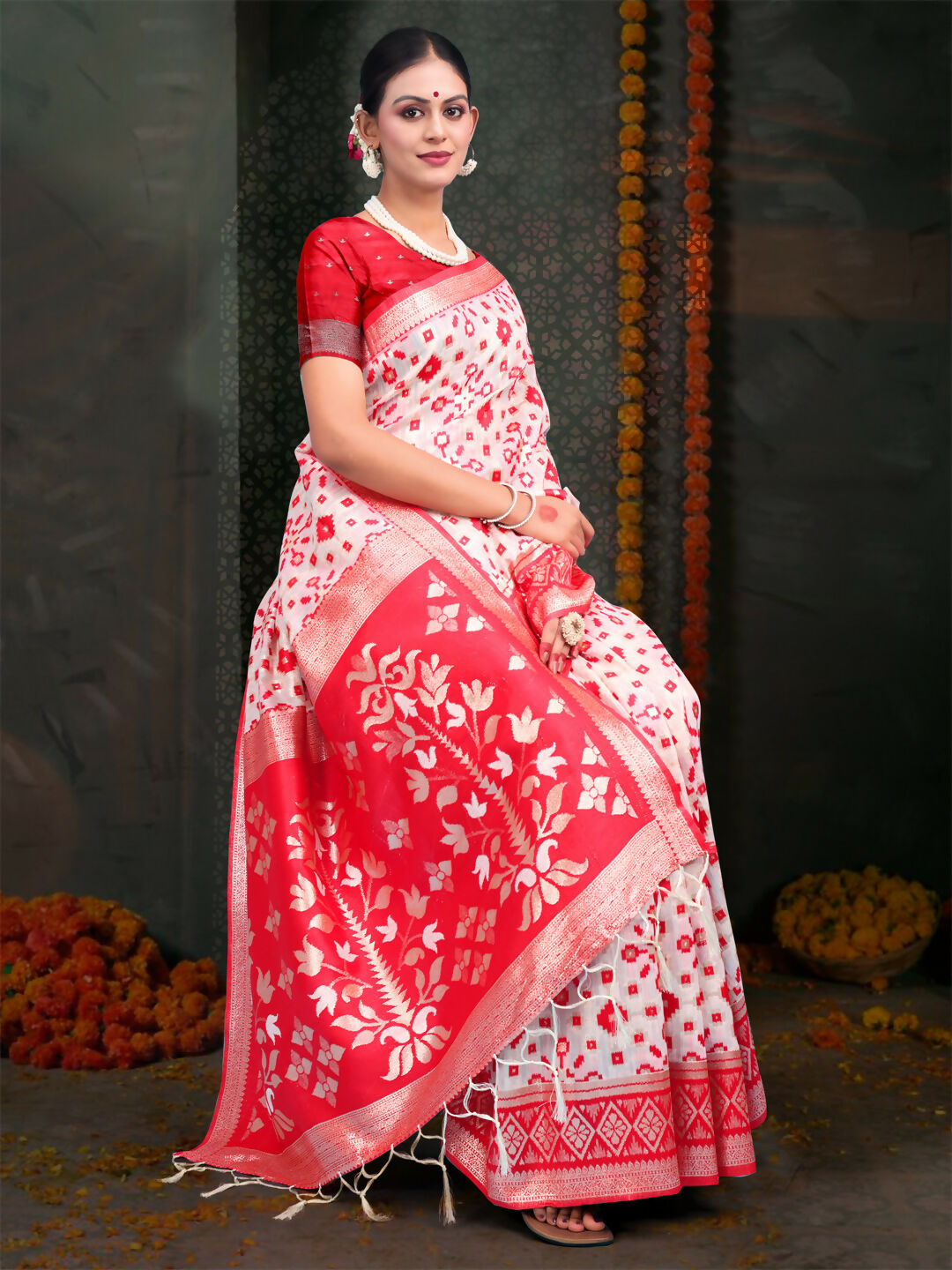 Shree Shyam Fashion Devistuti Red White Linen Cotton Saree