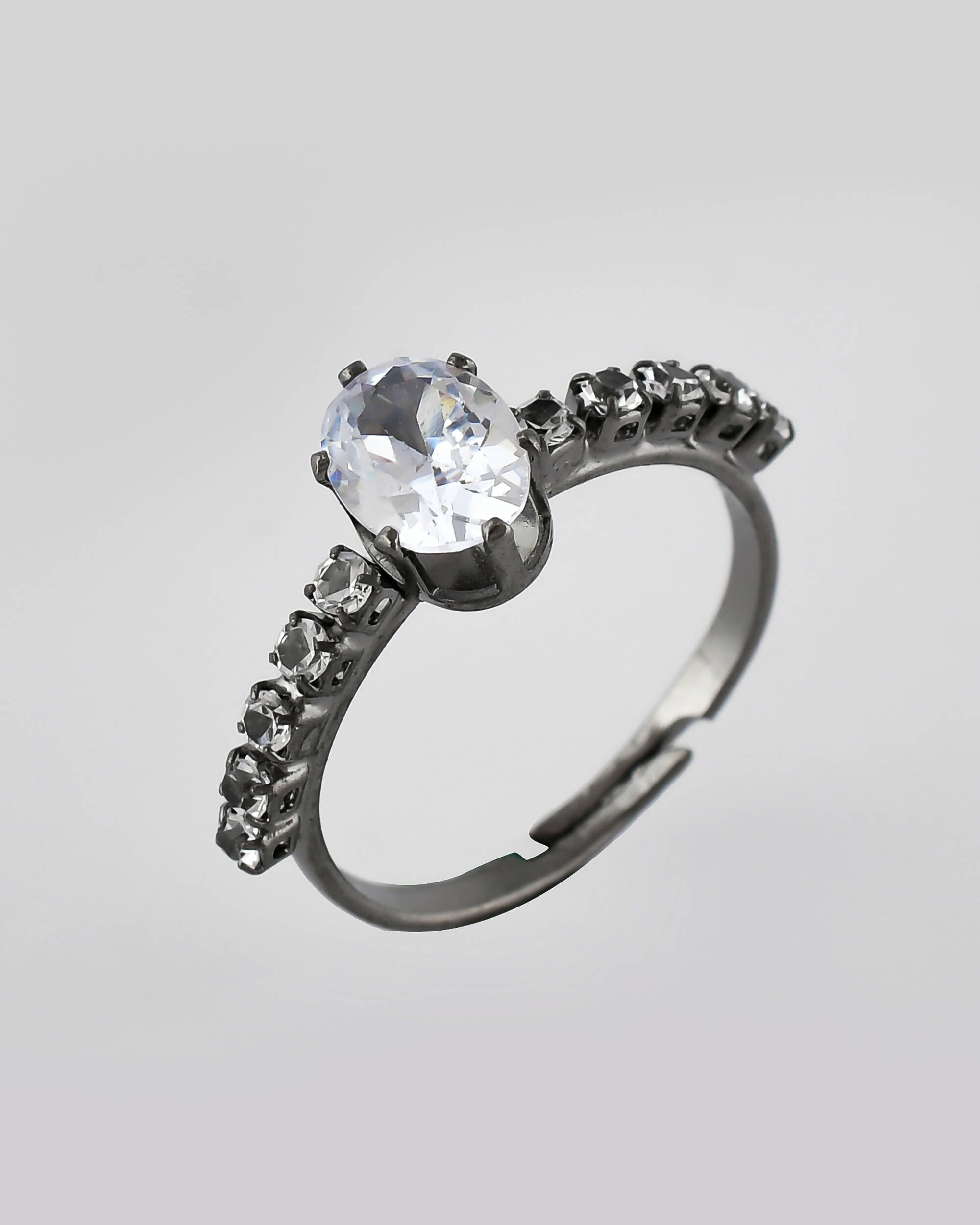 VOJ white CZ-detail Stainless Steel Cubic Zirconia Rhodium Plated Adjustable Finger Ring