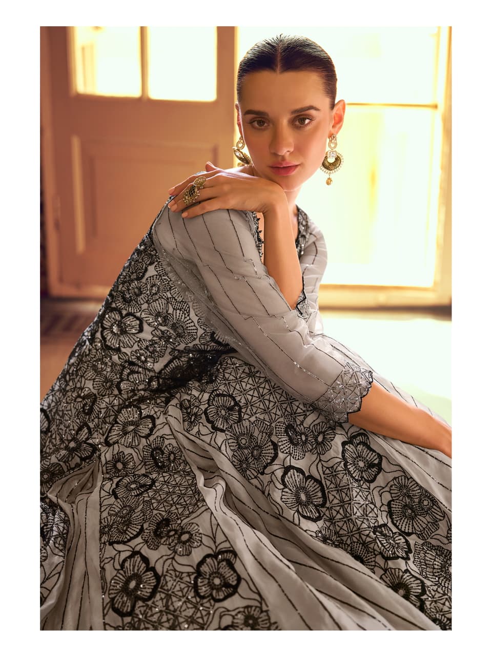 Aarshi Fashions Grey Geogette Wedding Gowns