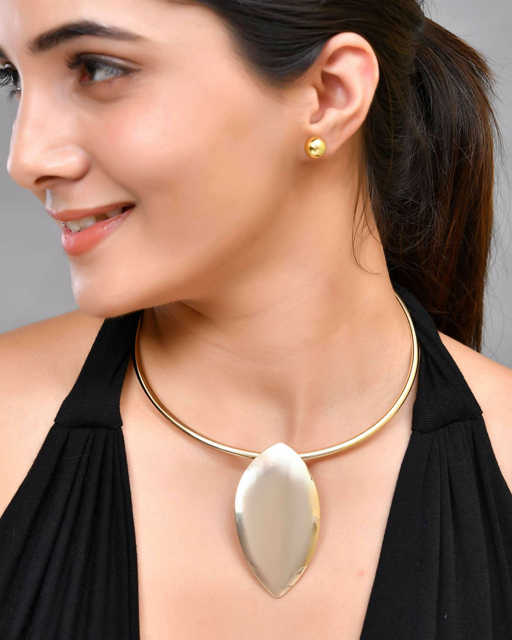 VOJ Gold-Polished Western Hasli with Studs Earrings Set